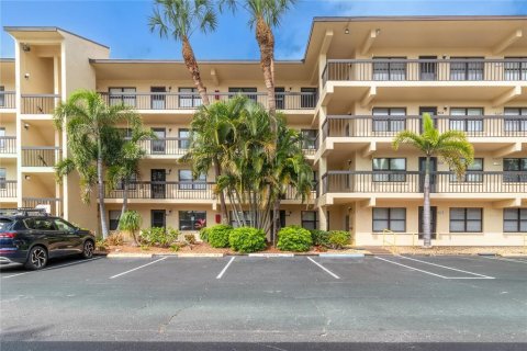 Condo in Bradenton, Florida, 2 bedrooms № 2093649