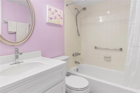 Купить кондоминиум в Брейдентон, Флорида 6 комнат, 106.28м2, № 2093649 - фото 21