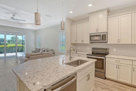 House in Bradenton, Florida 2 bedrooms, 141.68 sq.m. № 1649750 - photo 20