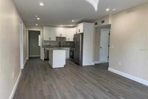 Casa en venta en New Port Richey, Florida, 3 dormitorios, 120.77 m2 № 2221572 - foto 25