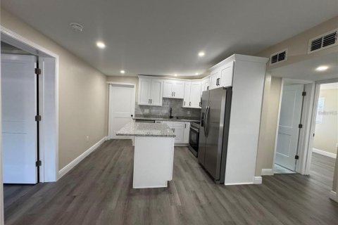 Casa en venta en New Port Richey, Florida, 3 dormitorios, 120.77 m2 № 2221572 - foto 4