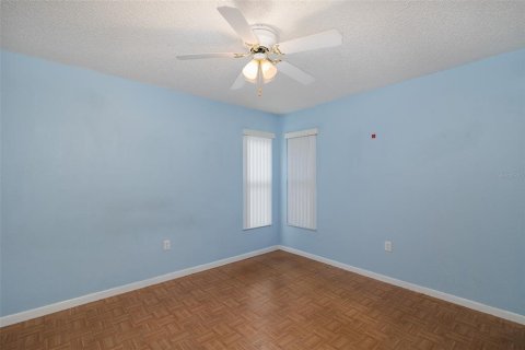 House in Palm Harbor, Florida 3 bedrooms, 168.9 sq.m. № 1618394 - photo 26