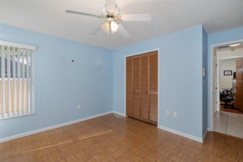 House in Palm Harbor, Florida 3 bedrooms, 168.9 sq.m. № 1618394 - photo 27