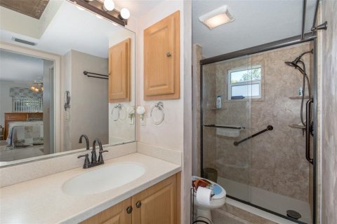 House in Palm Harbor, Florida 3 bedrooms, 168.9 sq.m. № 1618394 - photo 23