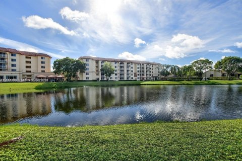 Copropriété à louer à Deerfield Beach, Floride: 2 chambres, 85.1 m2 № 2381843 - photo 23