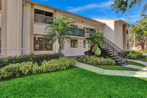 Copropriété à louer à Deerfield Beach, Floride: 2 chambres, 85.1 m2 № 2381843 - photo 19