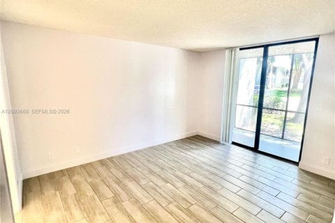 Copropriété à louer à Deerfield Beach, Floride: 2 chambres, 85.1 m2 № 2381843 - photo 6