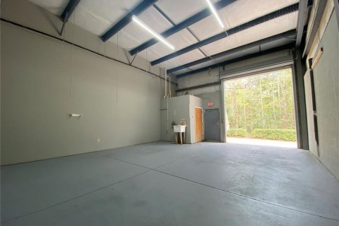 Propiedad comercial en alquiler en Sanford, Florida, 133.78 m2 № 1826282 - foto 4
