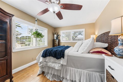 House in Fort Lauderdale, Florida 3 bedrooms, 155.33 sq.m. № 2084003 - photo 13