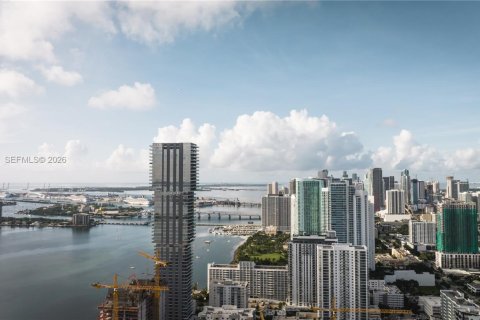Condo in Miami, Florida, 4 bedrooms № 2301261 - photo 25