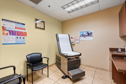 Propiedad comercial en venta en Orlando, Florida, 293.94 m2 № 1893910 - foto 16