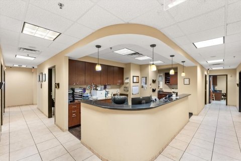 Propiedad comercial en venta en Orlando, Florida, 293.94 m2 № 1893910 - foto 12