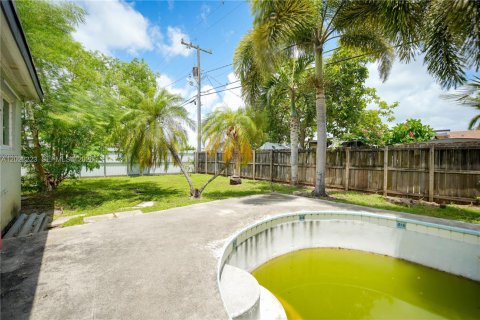 Villa ou maison à vendre à Miami, Floride: 3 chambres, 156.82 m2 № 2087111 - photo 27
