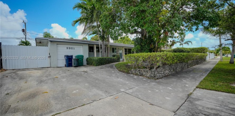 Villa ou maison à Miami, Floride 3 chambres, 156.82 m2 № 2087111