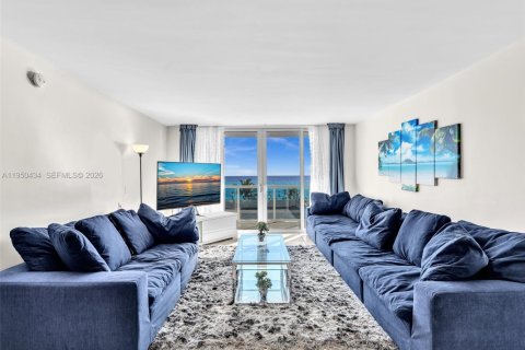 Снять в аренду кондоминиум в Халландейл-Бич, Флорида 2 спальни, 102.19м2, № 2005924 - фото 22