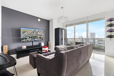 Copropriété à louer à Miami, Floride: 1 chambre, 67.08 m2 № 1924473 - photo 4