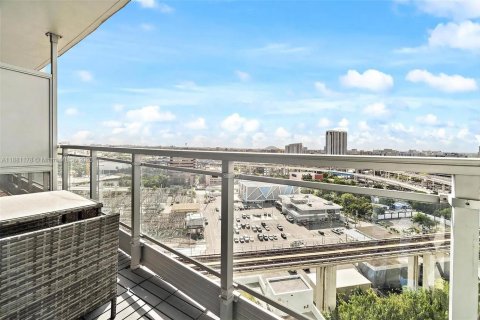 Copropriété à louer à Miami, Floride: 1 chambre, 67.08 m2 № 1924473 - photo 16