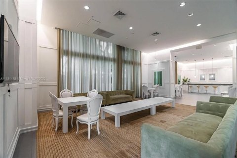 Copropriété à louer à Miami, Floride: 1 chambre, 67.08 m2 № 1924473 - photo 13