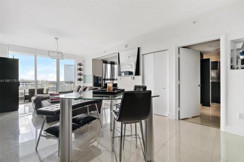 Copropriété à louer à Miami, Floride: 1 chambre, 67.08 m2 № 1924473 - photo 5