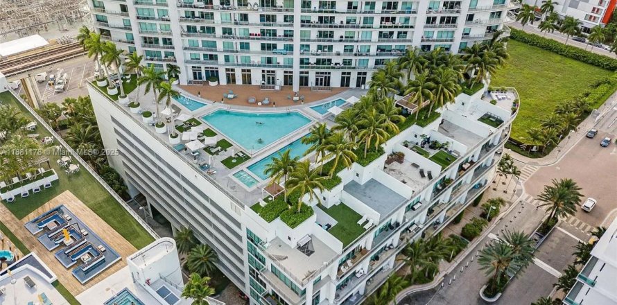 Condo à Miami, Floride, 1 chambre  № 1924473
