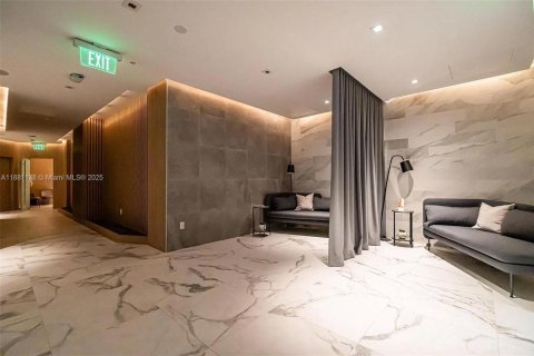 Copropriété à louer à Miami, Floride: 1 chambre, 67.08 m2 № 1924473 - photo 12