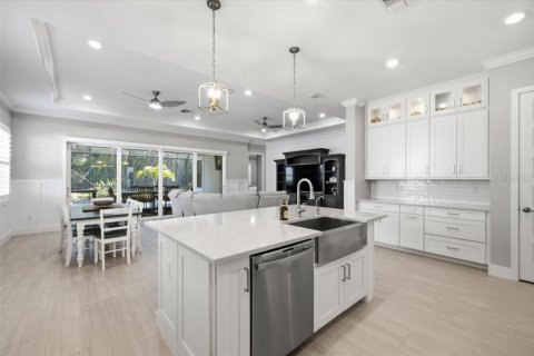 Villa ou maison à vendre à Palmetto, Floride: 3 chambres, 207.17 m2 № 2259456 - photo 16