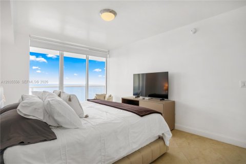 Copropriété à vendre à Hallandale Beach, Floride: 3 chambres, 144.37 m2 № 2145773 - photo 30