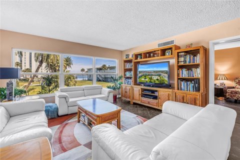 Condominio en venta en Saint Pete Beach, Florida, 2 dormitorios, 124.02 m2 № 2391021 - foto 7