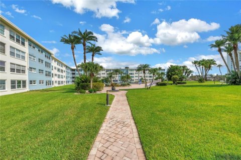 Condominio en venta en Saint Pete Beach, Florida, 2 dormitorios, 124.02 m2 № 2391021 - foto 26