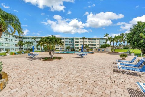 Condominio en venta en Saint Pete Beach, Florida, 2 dormitorios, 124.02 m2 № 2391021 - foto 27