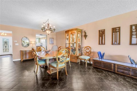 Condominio en venta en Saint Pete Beach, Florida, 2 dormitorios, 124.02 m2 № 2391021 - foto 17