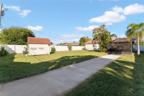 Villa ou maison à vendre à Saint Petersburg, Floride: 2 chambres, 95.88 m2 № 2437174 - photo 21