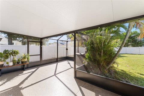 Villa ou maison à vendre à Saint Petersburg, Floride: 2 chambres, 95.88 m2 № 2437174 - photo 19