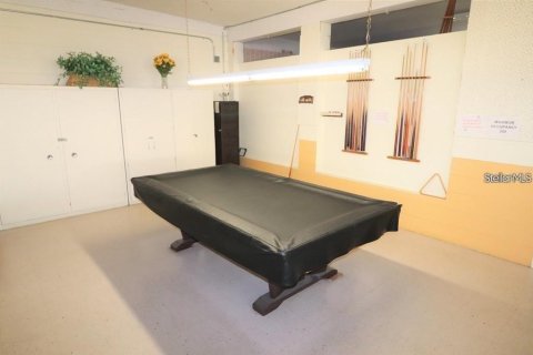 Condo in Kenneth City, Florida, 2 bedrooms № 2238904 - photo 23
