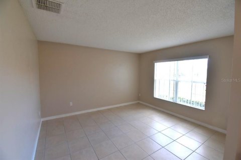 Casa en venta en Kissimmee, Florida, 3 dormitorios, 167.13 m2 № 1908900 - foto 3