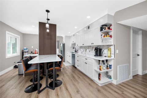 Condo in Clearwater, Florida, 2 bedrooms  № 2413511 - photo 8