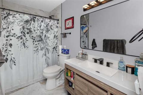 Condo in Clearwater, Florida, 2 bedrooms  № 2413511 - photo 21