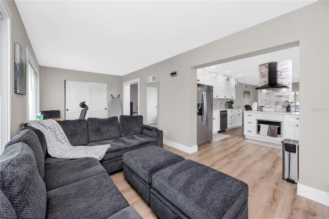 Condo in Clearwater, Florida, 2 bedrooms  № 2413511 - photo 17