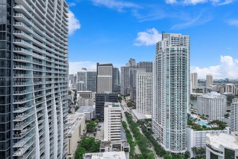 Condo in Miami, Florida, 2 bedrooms  № 1882319 - photo 27