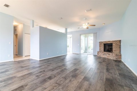 House in Ocala, Florida 3 bedrooms, 141.95 sq.m. № 1909215 - photo 9