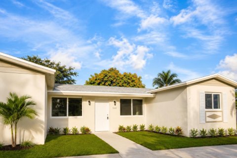 Villa ou maison à Sunrise, Floride 4 chambres, 172.15 m2 № 2087414