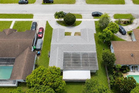 Villa ou maison à vendre à Sunrise, Floride: 4 chambres, 172.15 m2 № 2087414 - photo 6