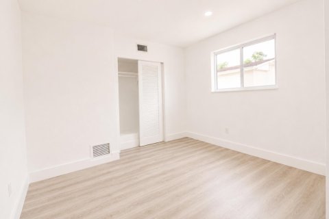 Villa ou maison à vendre à Sunrise, Floride: 4 chambres, 172.15 m2 № 2087414 - photo 30