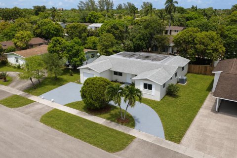 Villa ou maison à vendre à Sunrise, Floride: 4 chambres, 172.15 m2 № 2087414 - photo 4