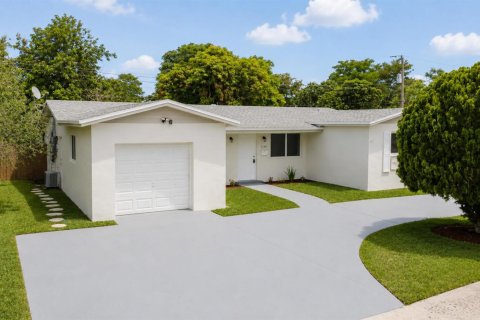 Villa ou maison à vendre à Sunrise, Floride: 4 chambres, 172.15 m2 № 2087414 - photo 3