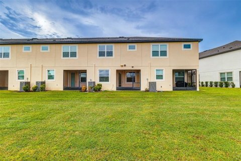 Villa ou maison à louer à San Antonio, Floride: 3 chambres, 172.43 m2 № 2407007 - photo 6