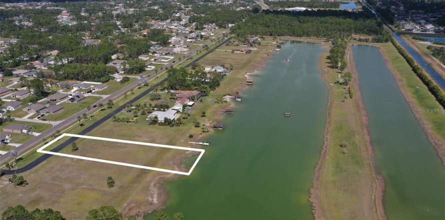 Land in Palm Bay, Florida № 1562903