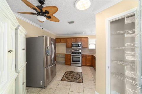 House in The Villages, Florida 2 bedrooms, 123.28 sq.m. № 2231391 - photo 18