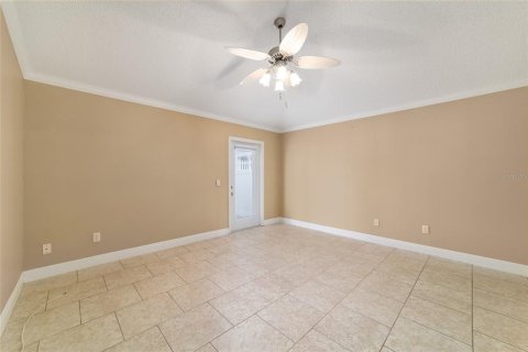 House in The Villages, Florida 2 bedrooms, 123.28 sq.m. № 2231391 - photo 24