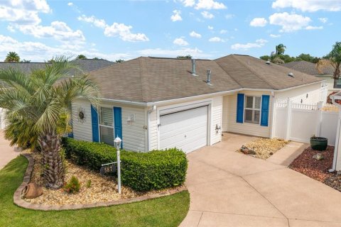 House in The Villages, Florida 2 bedrooms, 123.28 sq.m. № 2231391 - photo 2